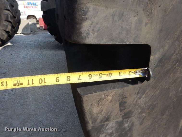 image for item DM4378 (4) Radar 45/65-45 dozer tires