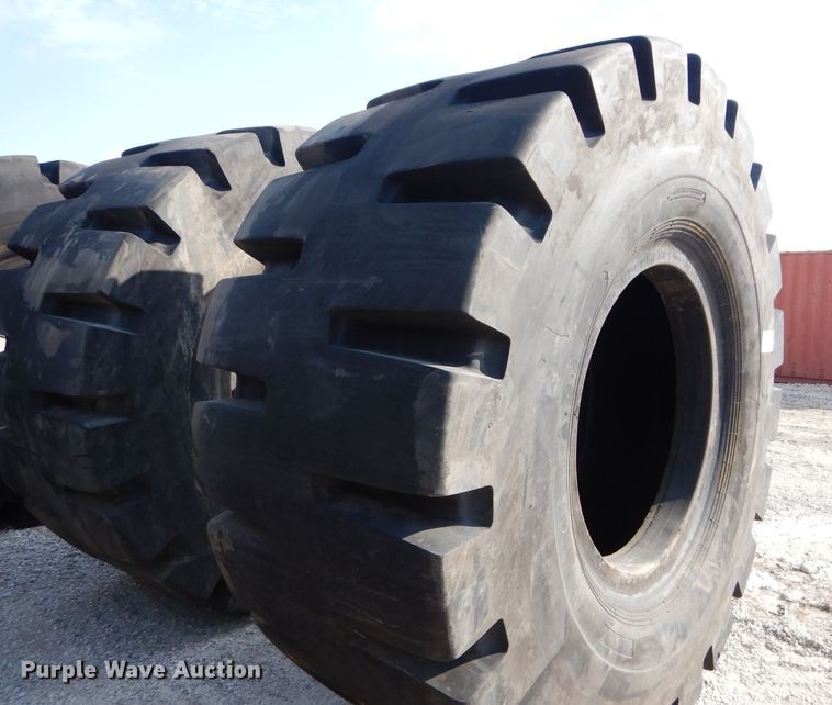 image for item DM4378 (4) Radar 45/65-45 dozer tires