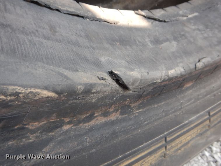 image for item DM4378 (4) Radar 45/65-45 dozer tires