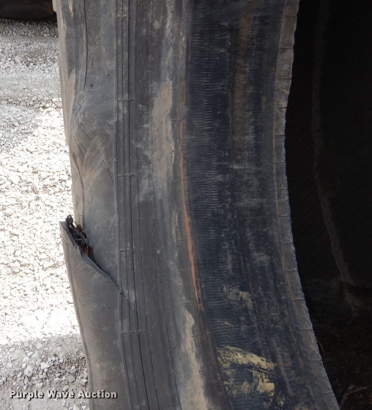 image for item DM4378 (4) Radar 45/65-45 dozer tires