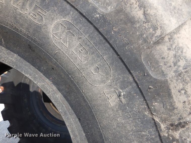 image for item DM4379 (4) Michelin 45/65R45 dozer tires