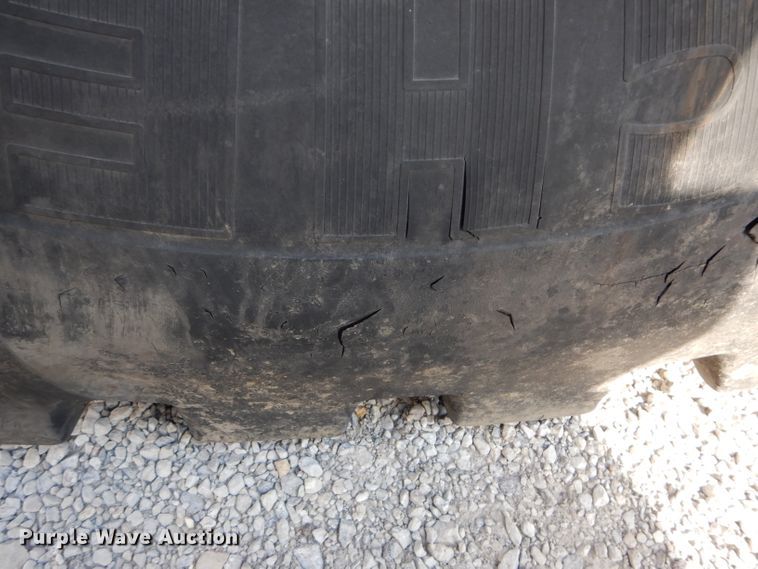 image for item DM4379 (4) Michelin 45/65R45 dozer tires