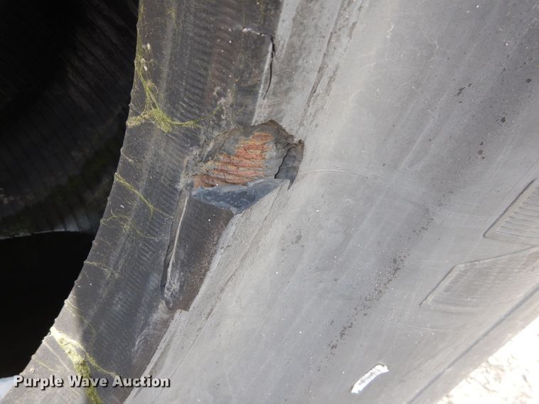 image for item DM4380 (4) Michelin 45/65R39 dozer tires