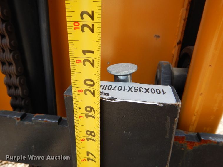 image for item DM4382 Big Joe M-2962  order picker