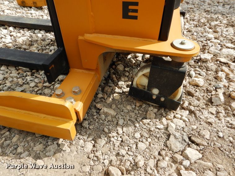 image for item DM4382 Big Joe M-2962  order picker