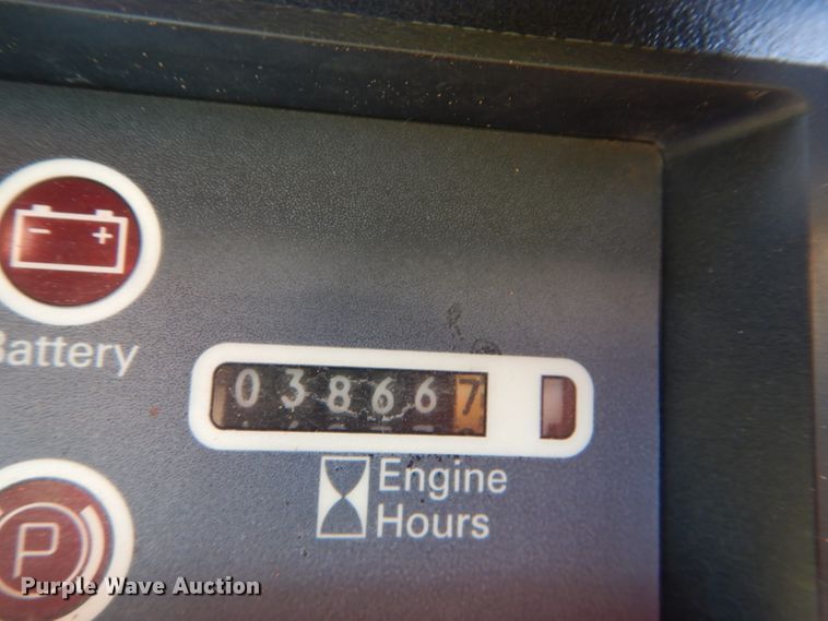 image for item DM4383 2010 Case 586G  forklift