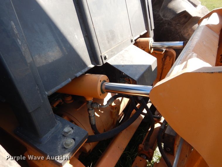 image for item DM4383 2010 Case 586G  forklift