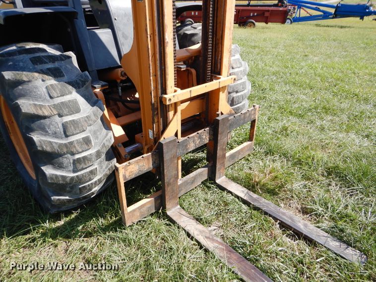 image for item DM4383 2010 Case 586G  forklift