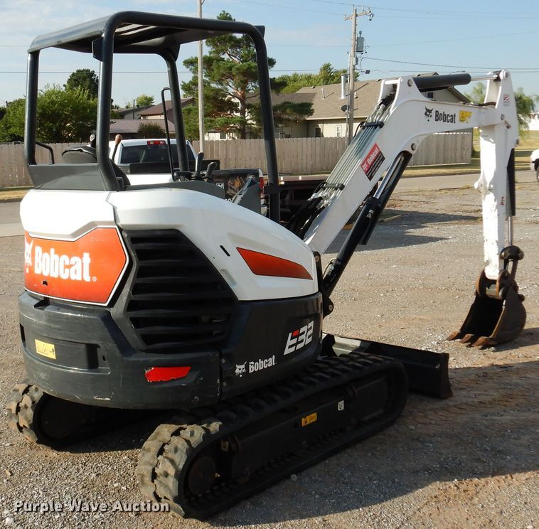 image for item DM5119 2019 Bobcat E32I  mini excavator