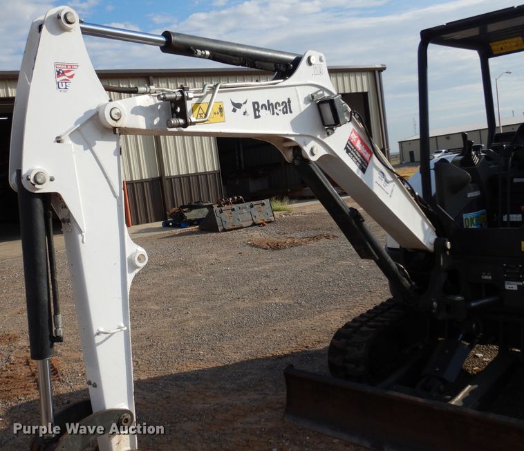 image for item DM5119 2019 Bobcat E32I  mini excavator