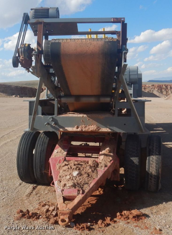 image for item DM5284 Gator  impact crushing plant