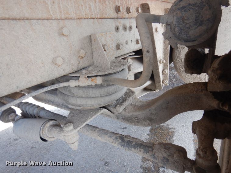 image for item DM5287 1994 Peterbilt 378  dump truck