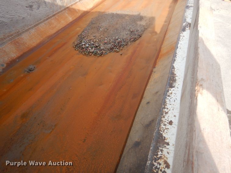 image for item DM5287 1994 Peterbilt 378  dump truck