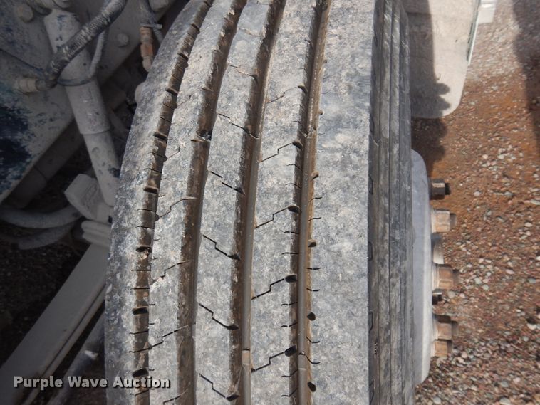 image for item DM5287 1994 Peterbilt 378  dump truck