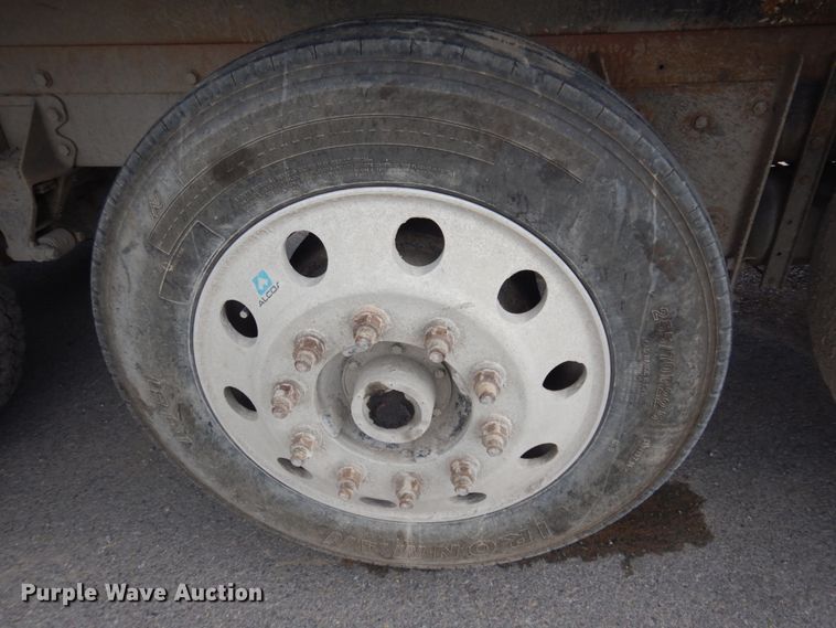 image for item DM5287 1994 Peterbilt 378  dump truck