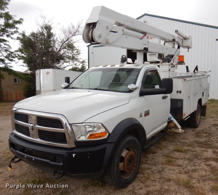image for item DM5288 2011 Dodge Ram 5500HD  bucket truck