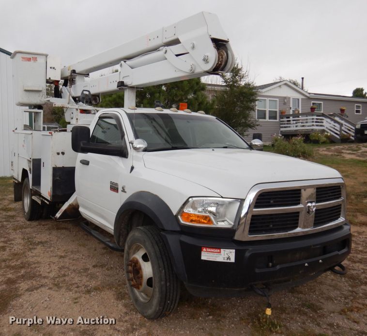 image for item DM5288 2011 Dodge Ram 5500HD  bucket truck
