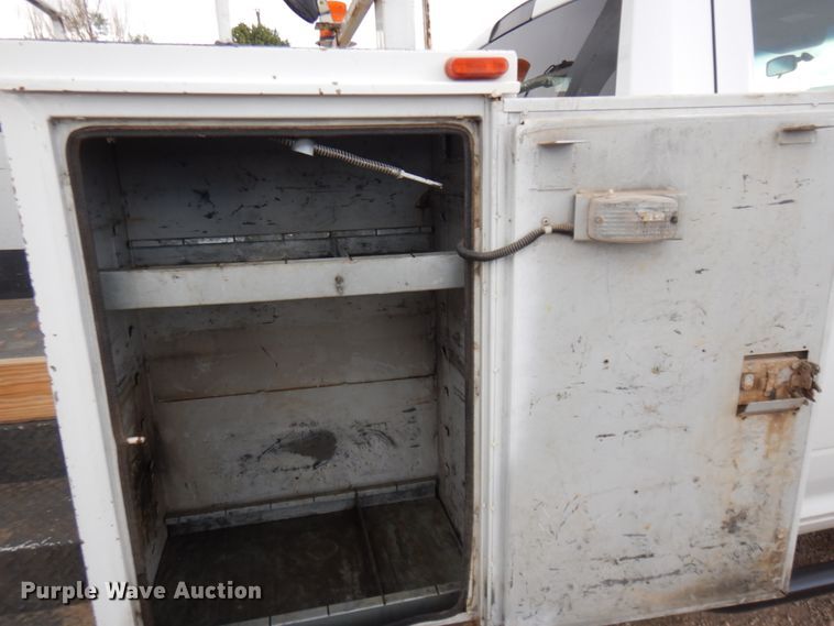 image for item DM5288 2011 Dodge Ram 5500HD  bucket truck