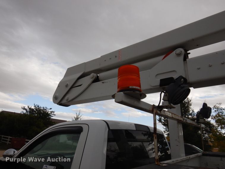 image for item DM5288 2011 Dodge Ram 5500HD  bucket truck