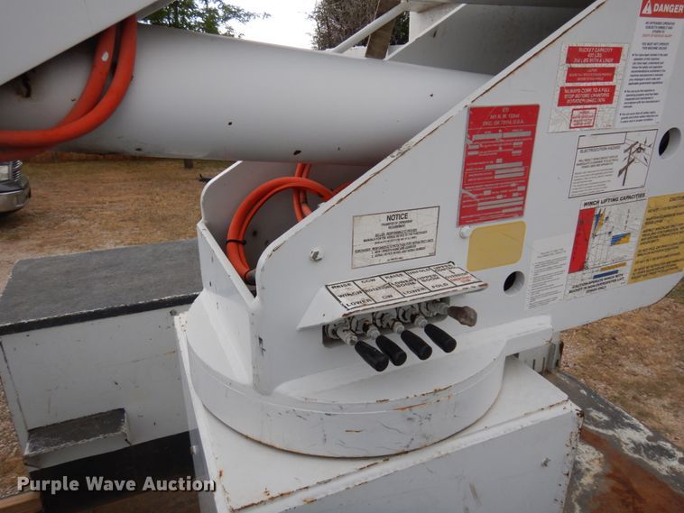 image for item DM5288 2011 Dodge Ram 5500HD  bucket truck