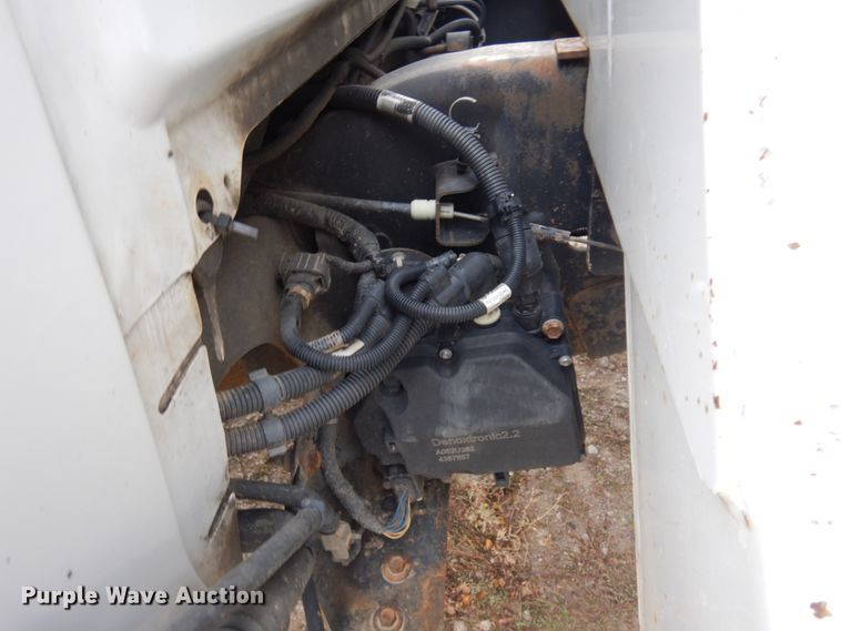 image for item DM5288 2011 Dodge Ram 5500HD  bucket truck