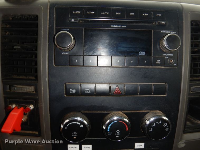 image for item DM5288 2011 Dodge Ram 5500HD  bucket truck