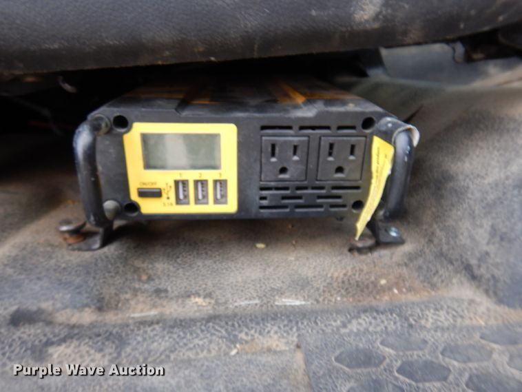 image for item DM5288 2011 Dodge Ram 5500HD  bucket truck