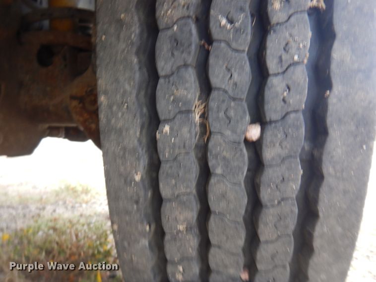 image for item DM5288 2011 Dodge Ram 5500HD  bucket truck