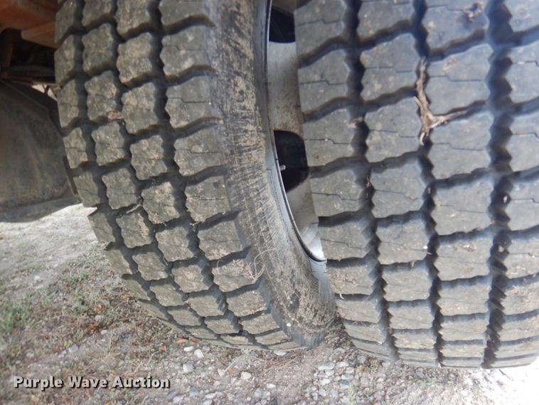 image for item DM5288 2011 Dodge Ram 5500HD  bucket truck