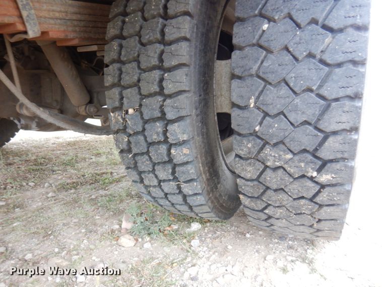 image for item DM5288 2011 Dodge Ram 5500HD  bucket truck