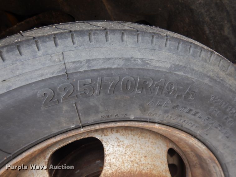 image for item DM5288 2011 Dodge Ram 5500HD  bucket truck