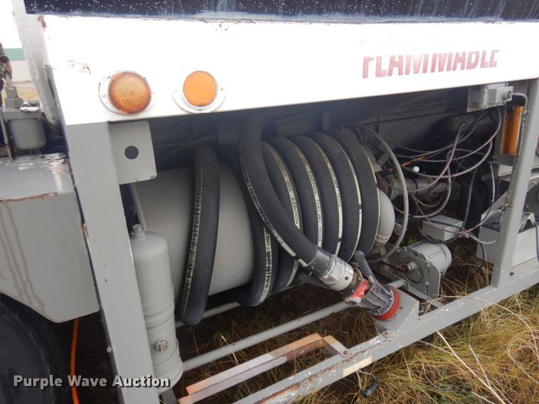 image for item DM5292 1975 International Cargo Star  fuel truck