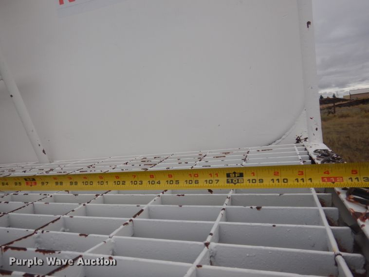 image for item DM5292 1975 International Cargo Star  fuel truck