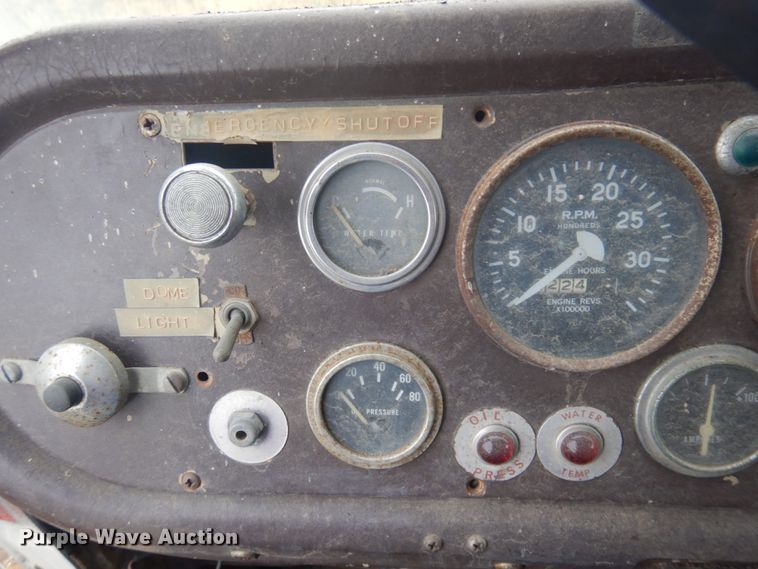 image for item DM5292 1975 International Cargo Star  fuel truck