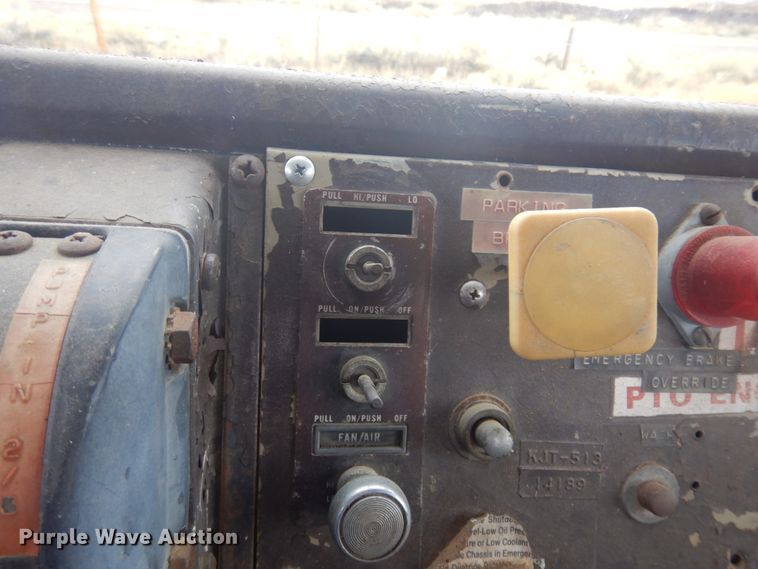 image for item DM5292 1975 International Cargo Star  fuel truck