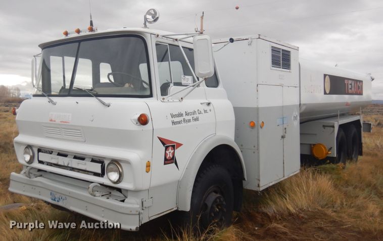 image for item DM5293 GMC  fuel truck