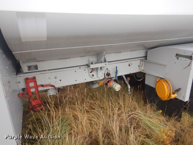 image for item DM5293 GMC  fuel truck