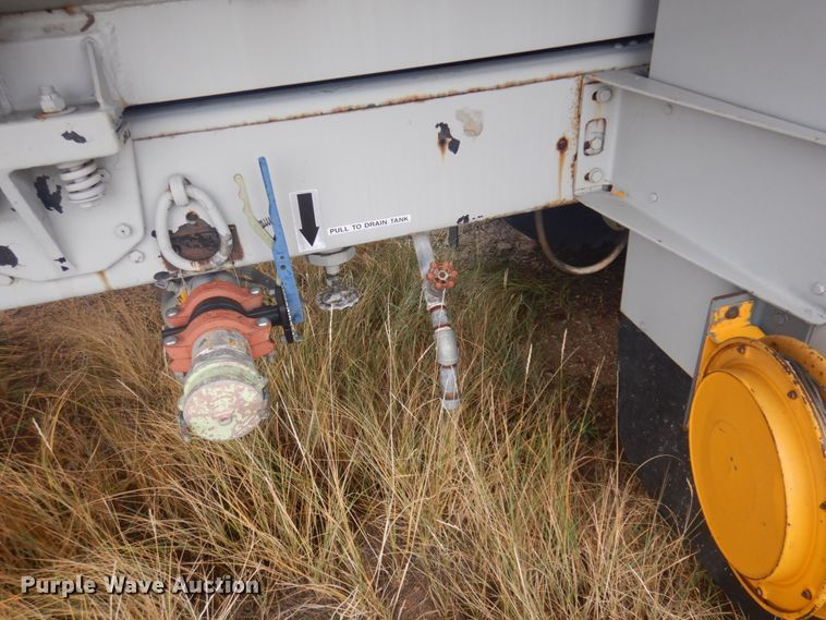 image for item DM5293 GMC  fuel truck