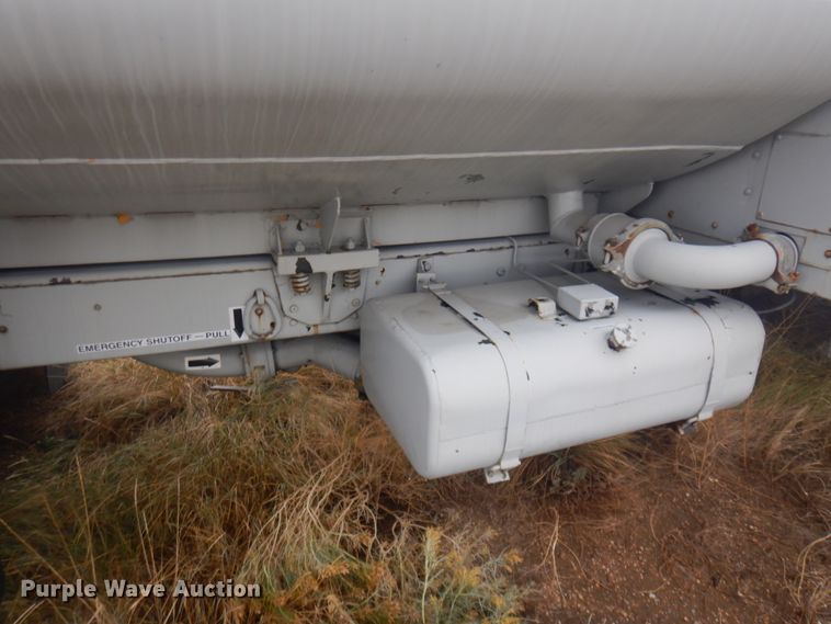 image for item DM5293 GMC  fuel truck