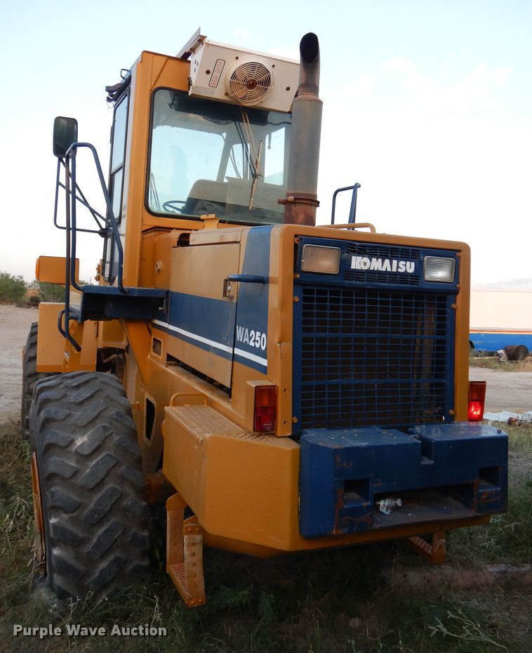 image for item DM6459 Komatsu WA250-1  wheel loader