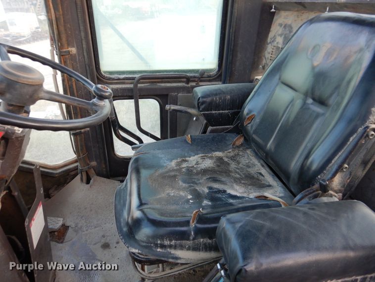 image for item DM6459 Komatsu WA250-1  wheel loader