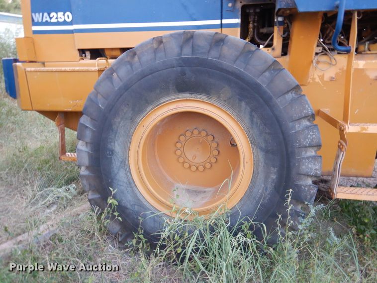 image for item DM6459 Komatsu WA250-1  wheel loader