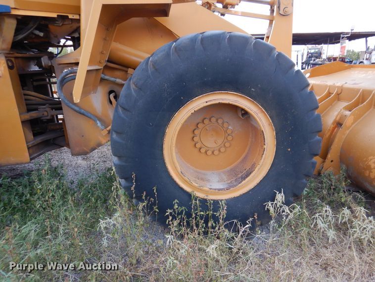 image for item DM6459 Komatsu WA250-1  wheel loader