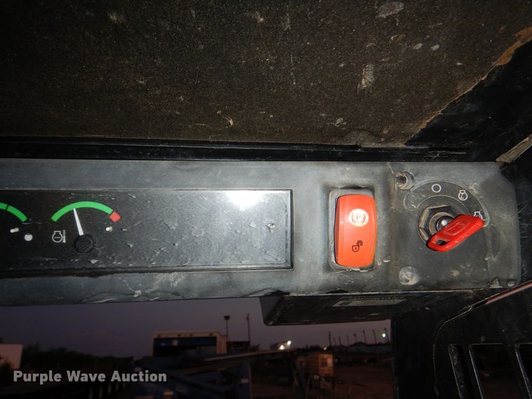 image for item DM6462 2009 John Deere CT315  tracked skid steer loader