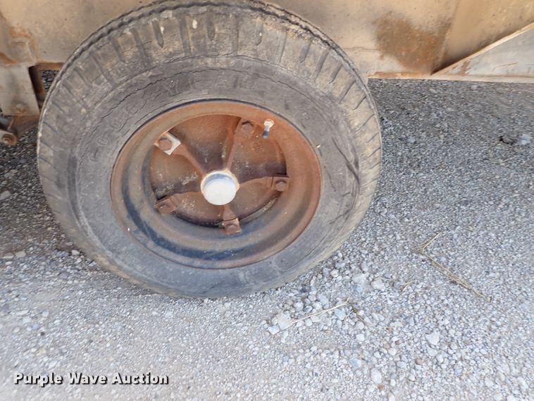 image for item DN1939 1995 Wells Cargo  jobsite trailer