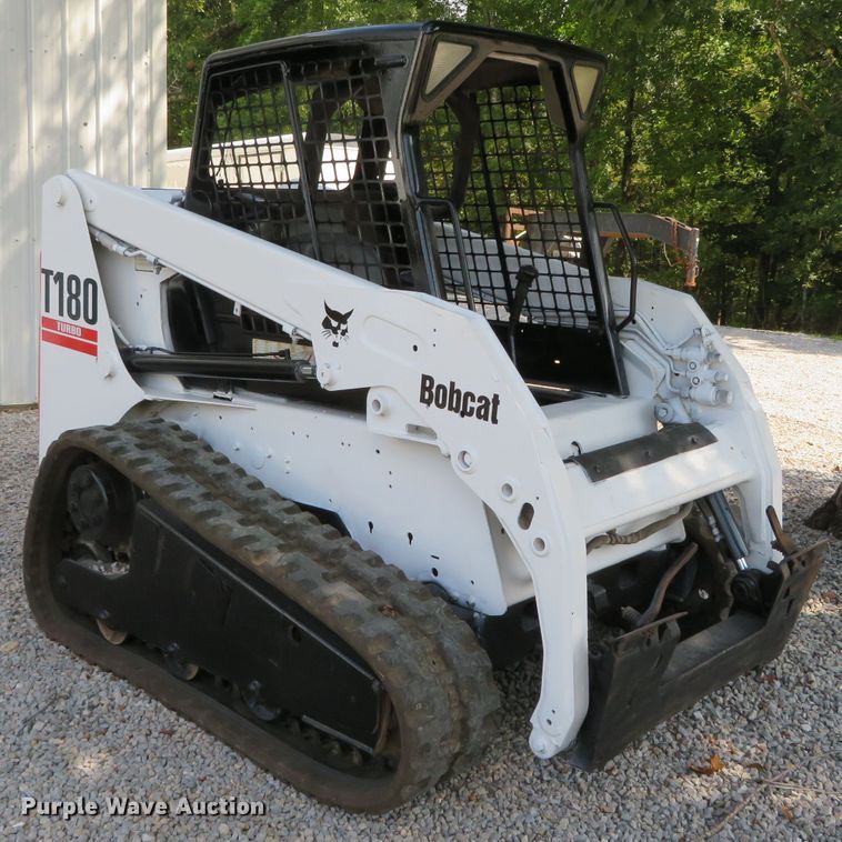 image for item DN5984 2005 Bobcat T180  tracked skid steer loader