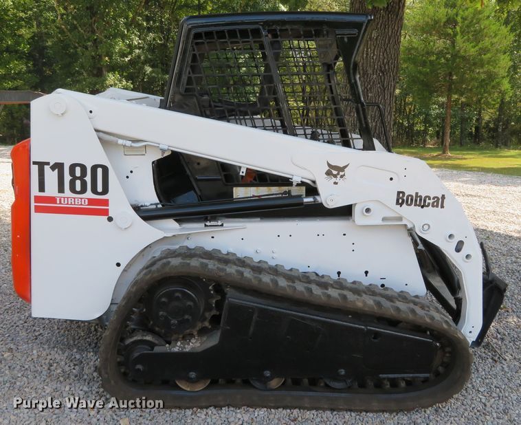 image for item DN5984 2005 Bobcat T180  tracked skid steer loader