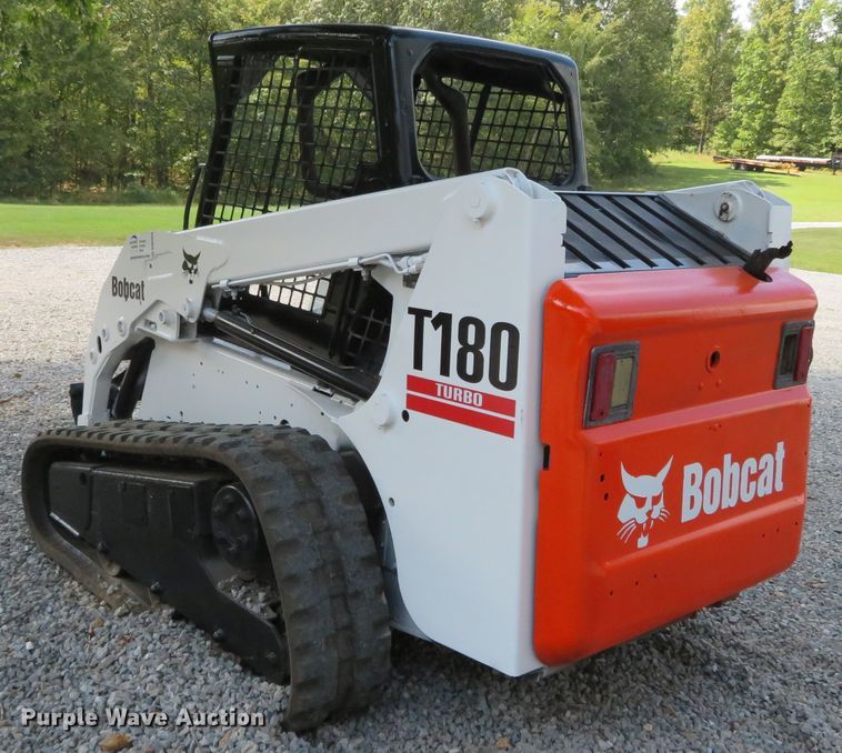 image for item DN5984 2005 Bobcat T180  tracked skid steer loader