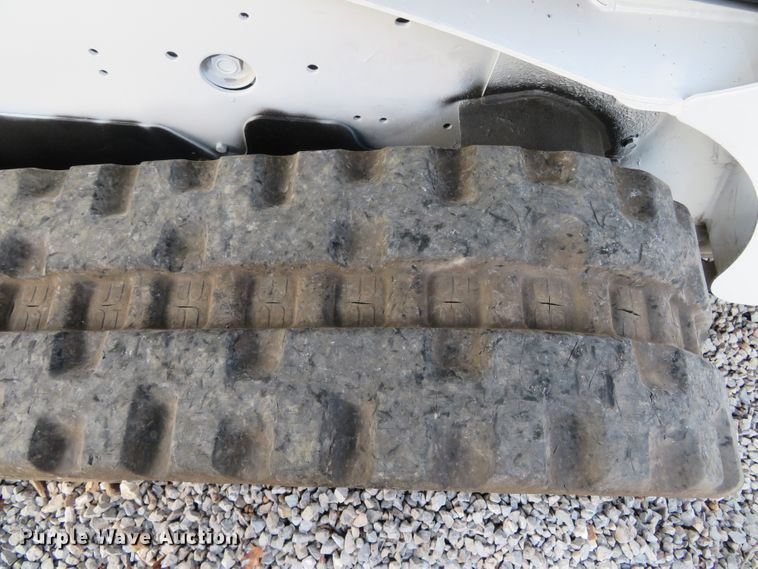 image for item DN5984 2005 Bobcat T180  tracked skid steer loader