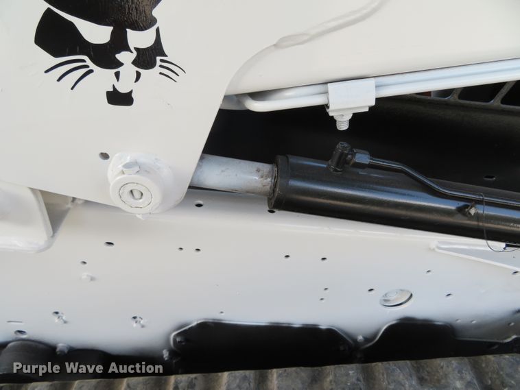 image for item DN5984 2005 Bobcat T180  tracked skid steer loader